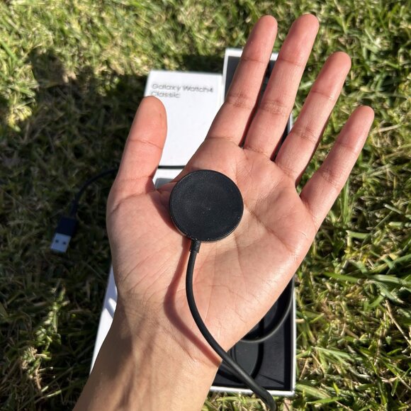 samsung galaxy watch4 classic - Picture 3 of 4